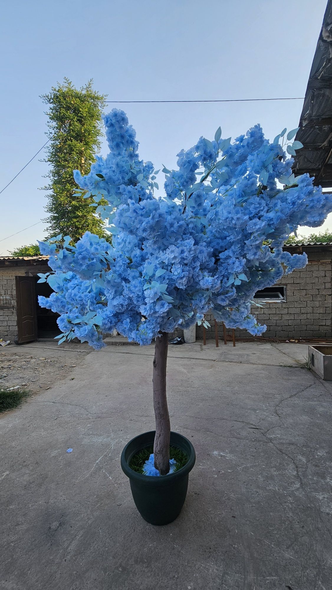 Продаётся дерева искусственный
