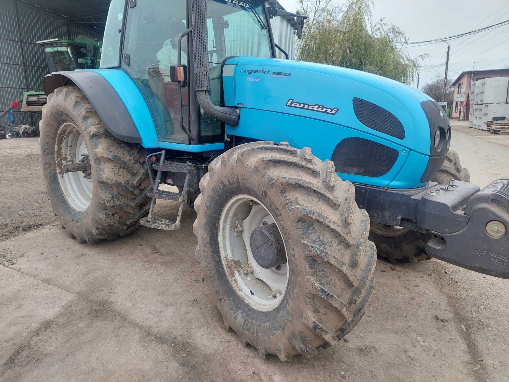 Tractor Landini 180 sau schimb cu utilaje