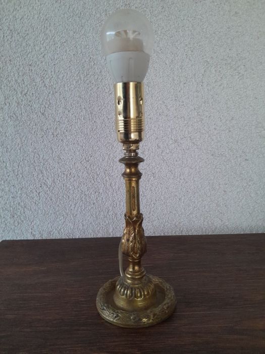 Veioză veche din bronz,  anii 60