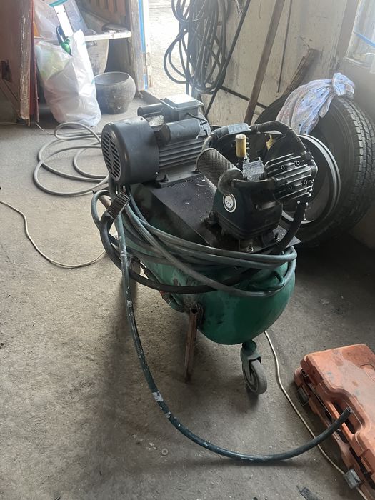 Компресор аренда. Кампресор аренда. Компресор 220волт.