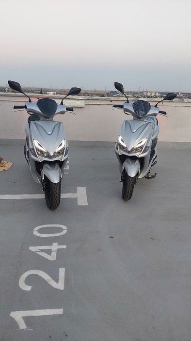 Inchiriez scuter - se conduce fara permis - 25km/h