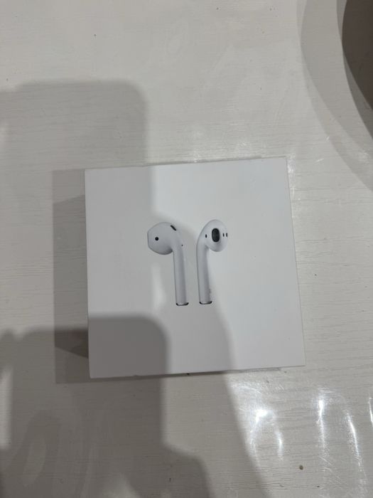 Airpods apple…….