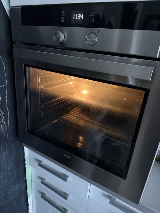 Cuptor incorporabil Grundig in stare perfecta de functionare