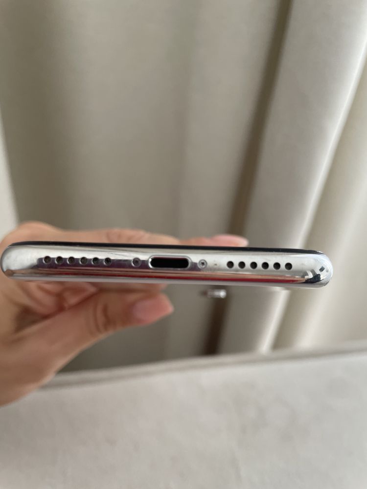 Продам Iphone 10