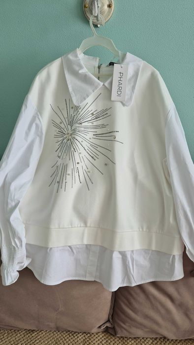 Блузка белая,производства Турция.