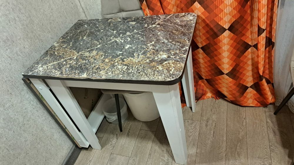 Кухонный стол раздвижной