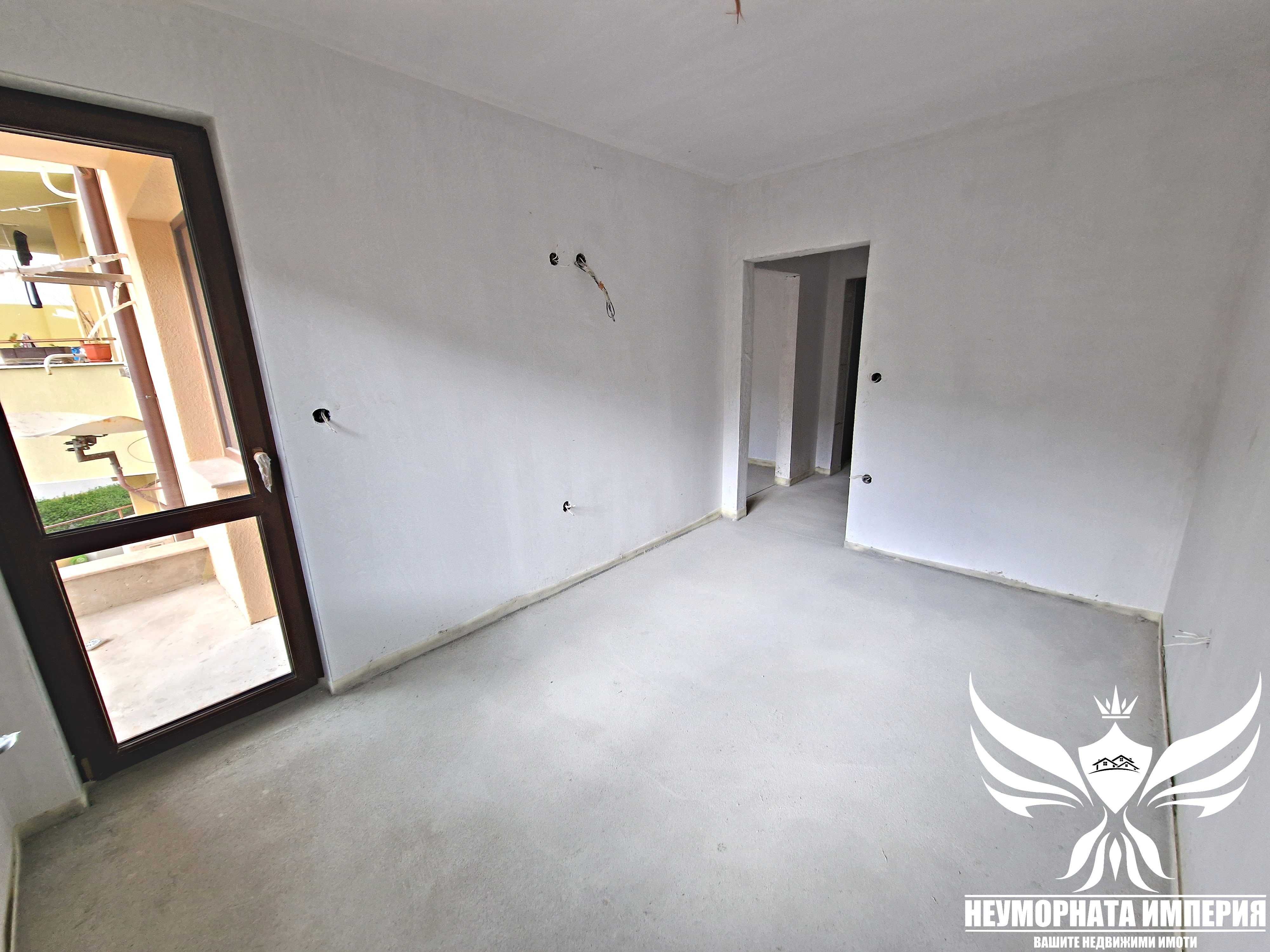Продавам нов тристаен 92кв. ет. 2 в гр.Асеновград, кв.Стадиона