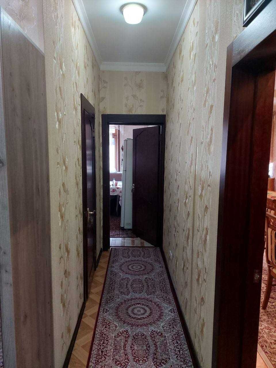 Продаётся 4-комнатная квартира в Юнусабаде, 17 квартал