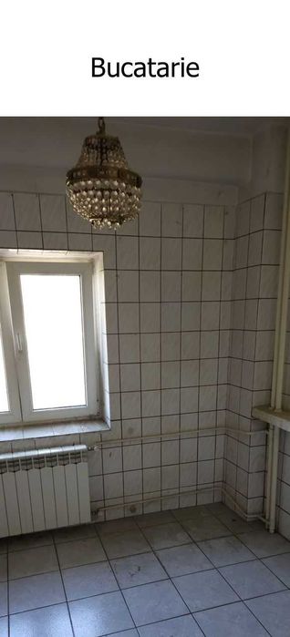 Direct proprietar VAND  ap. 3 cam., ultracentral, et.2/7, 1995