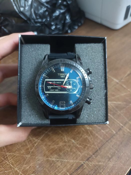 Tissot qo'l soati yangi