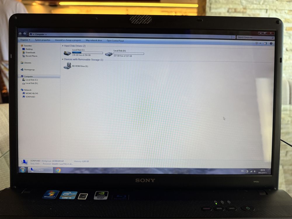 Sony VAIO laptop 17.3”, model VPCEJ3T1E