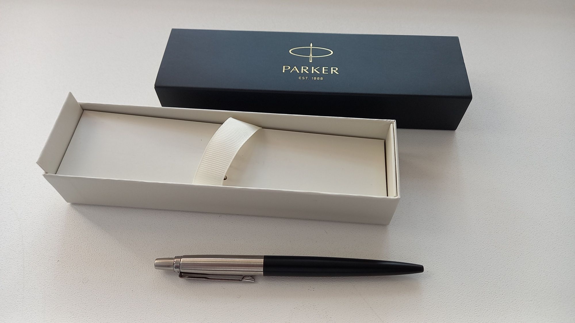Шариковая ручка PARKER