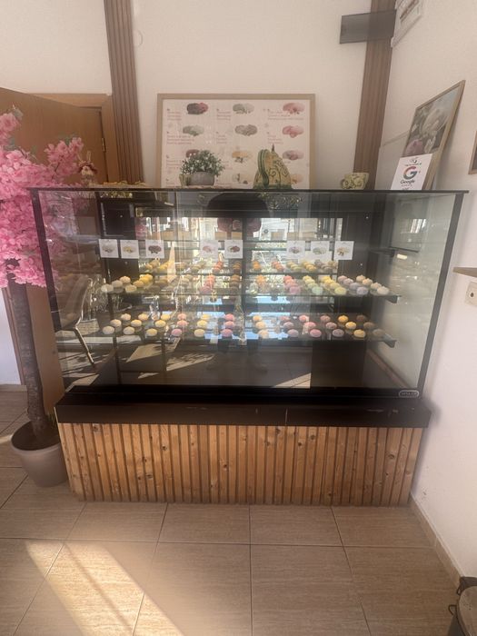 Витрина хоризонтална демонстрационна