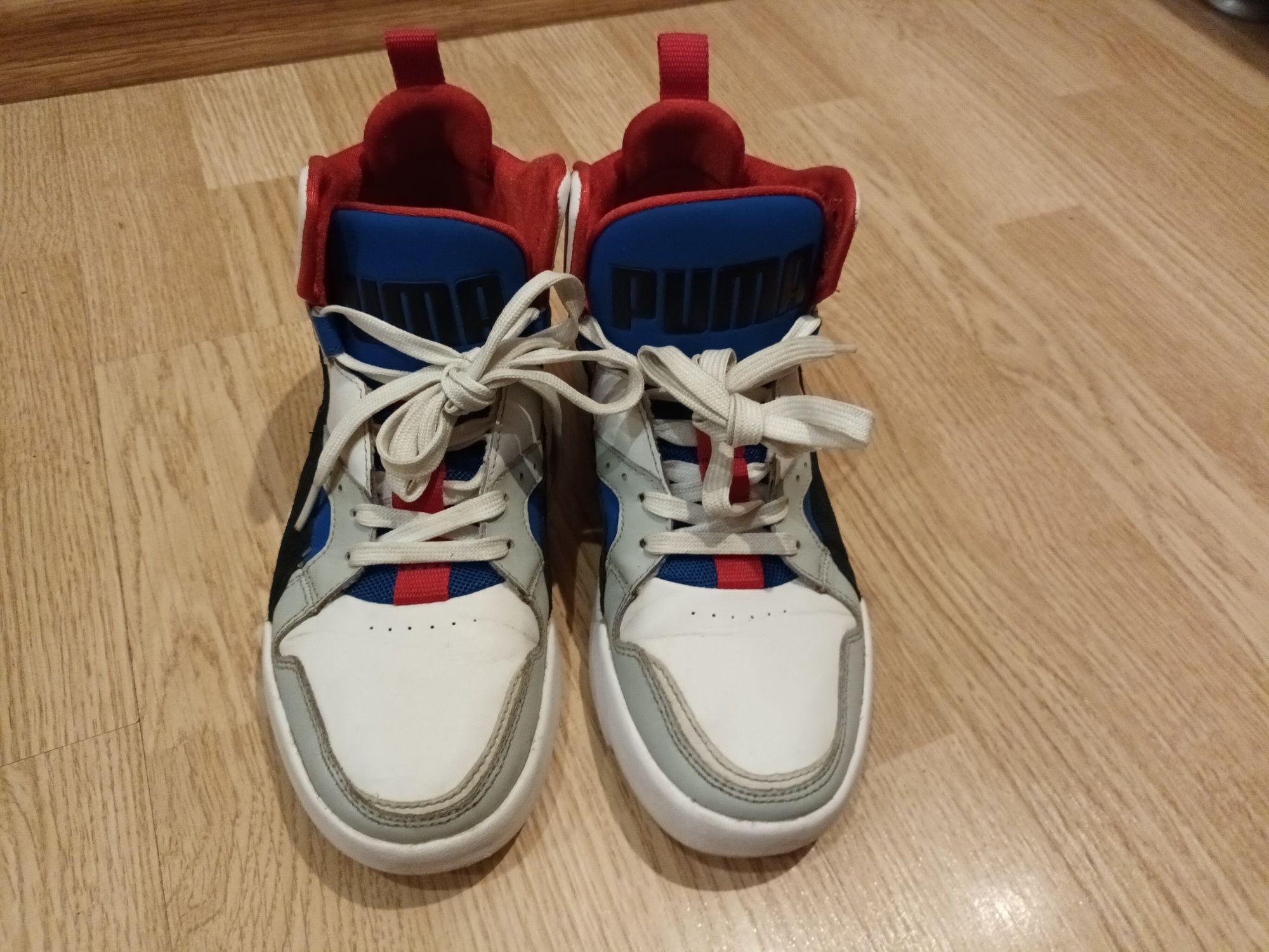 Adidasi piele PUMA marimea 37