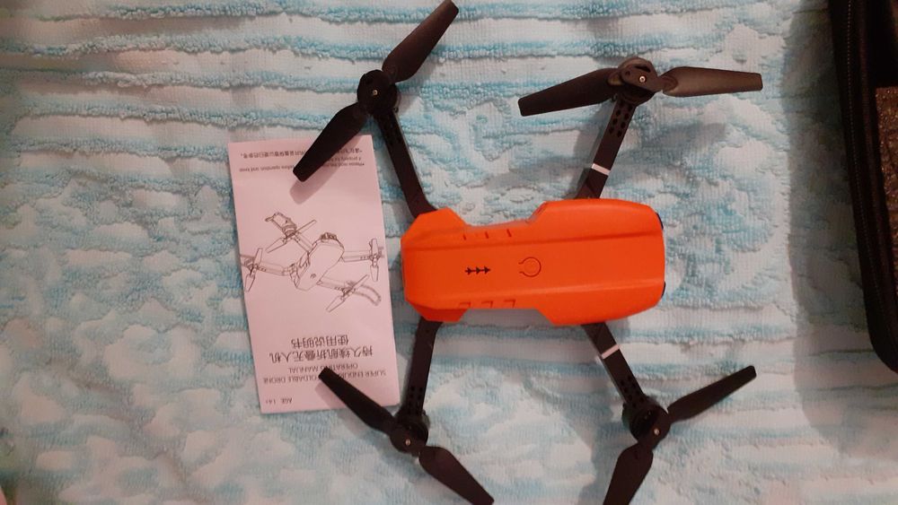 DRONA  noua cu brate pliabile usor de manevrat