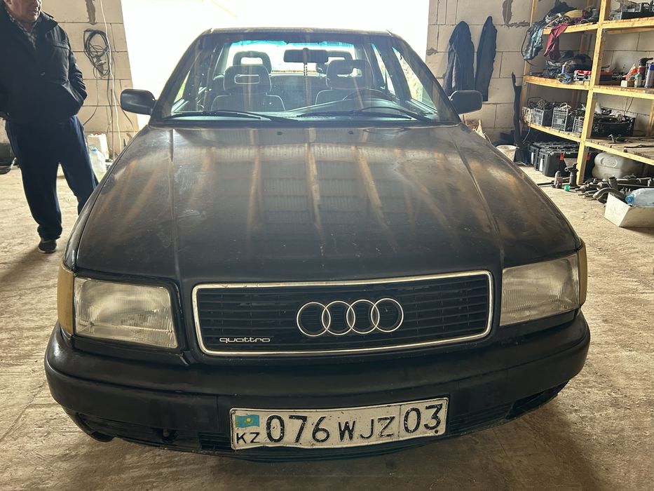 Продам 2 ауди с4 1992года один донор