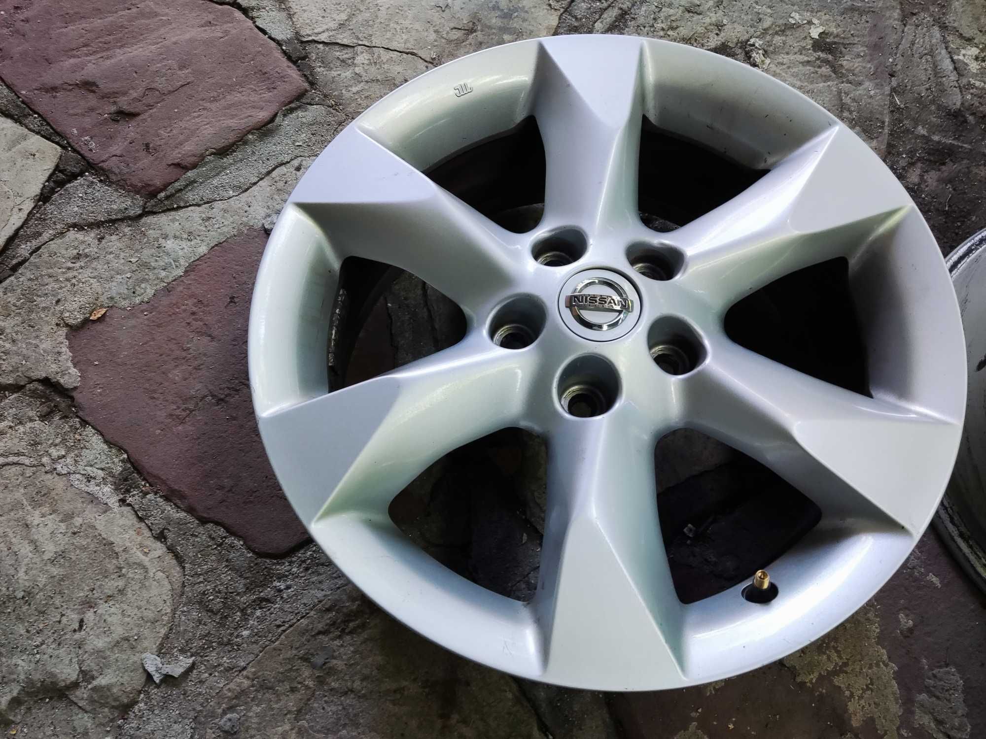17 цола Нисан 5x114,3 оригинални лети джанти Nissan 5x114,3