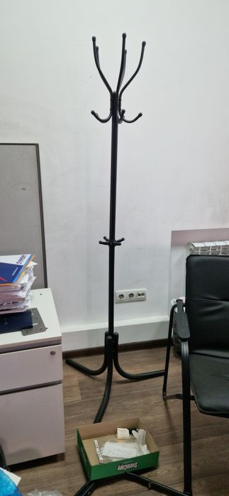 Вешалка для верхней одежды