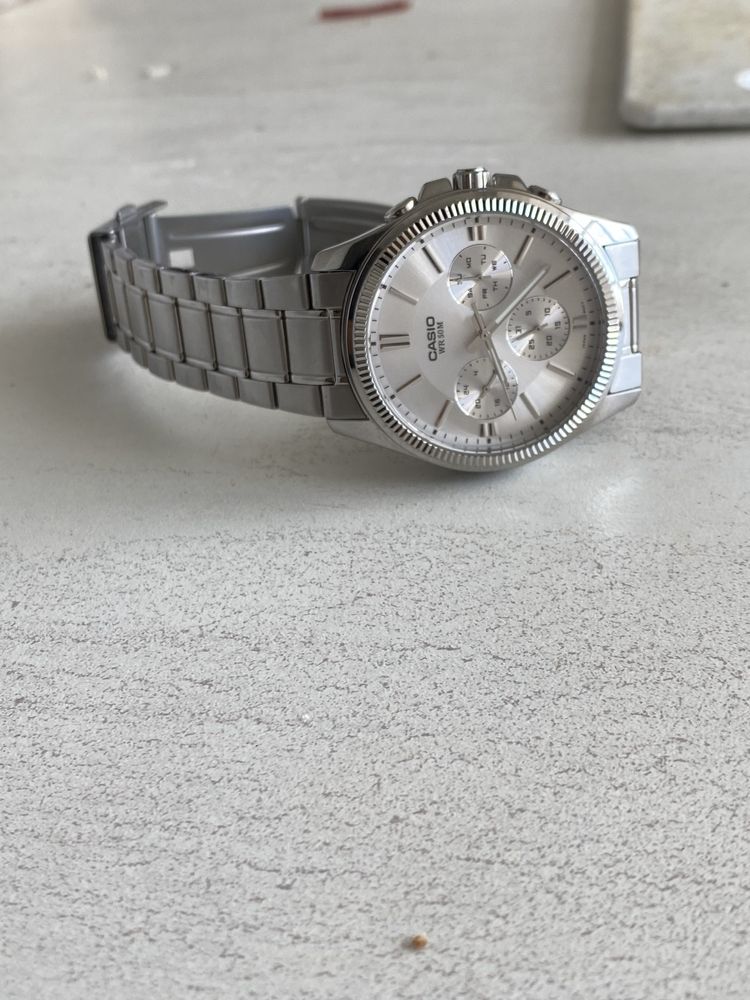 Часы CASIO WR 50m