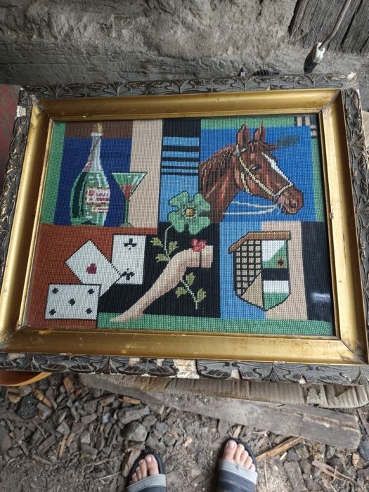 Tablouri cusute in goblen