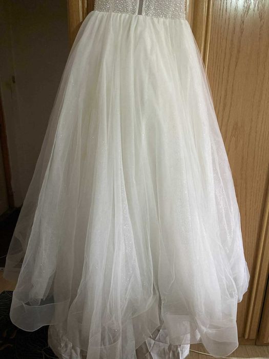 Vând rochie de mireasa ofer voal și cerc