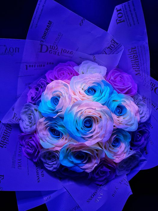 Buchet de trandafiri de sapun flori FOSFORESCENTE