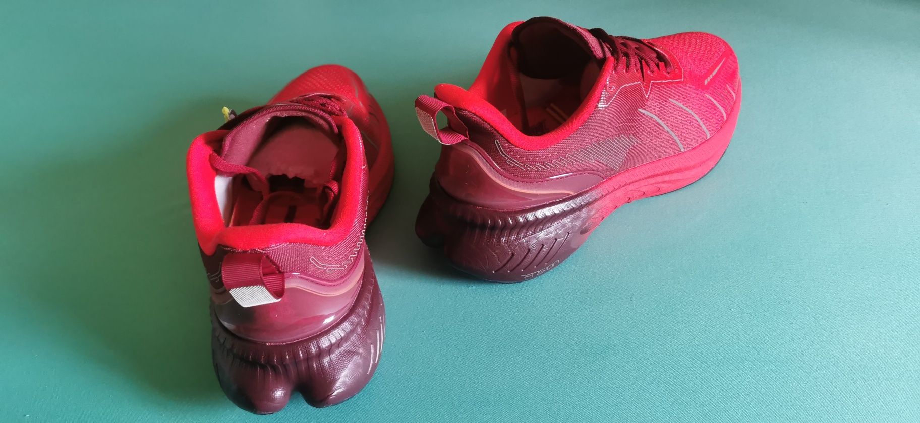 Adidas bărbați mărimea 44.