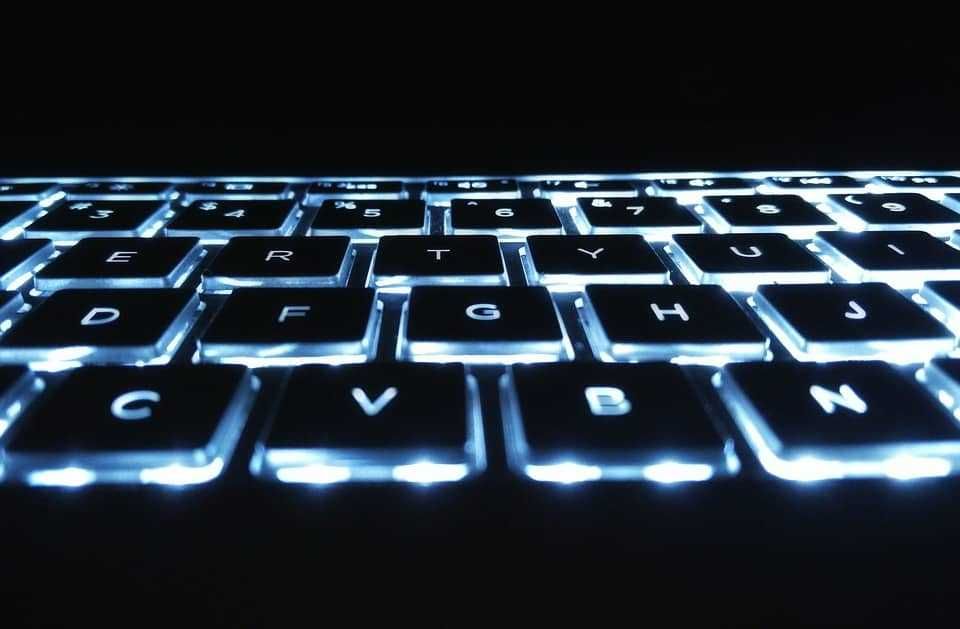 2025 HP 17.3"FHD IPS, Core 5 120U, 16GB RAM, 512GB SSD, Backlit Silver
