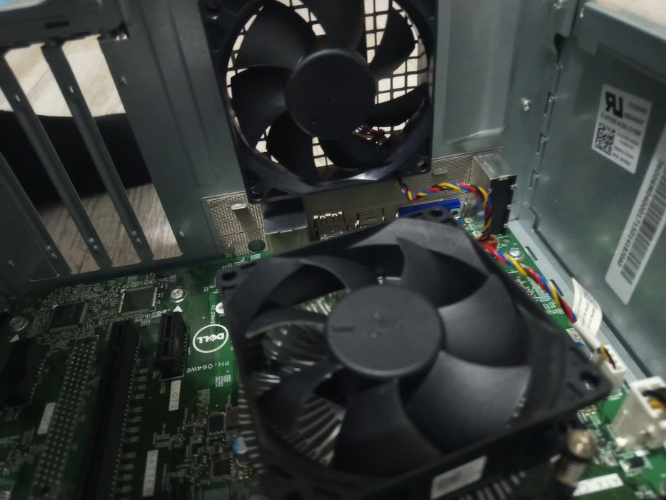 vând calculator gaming