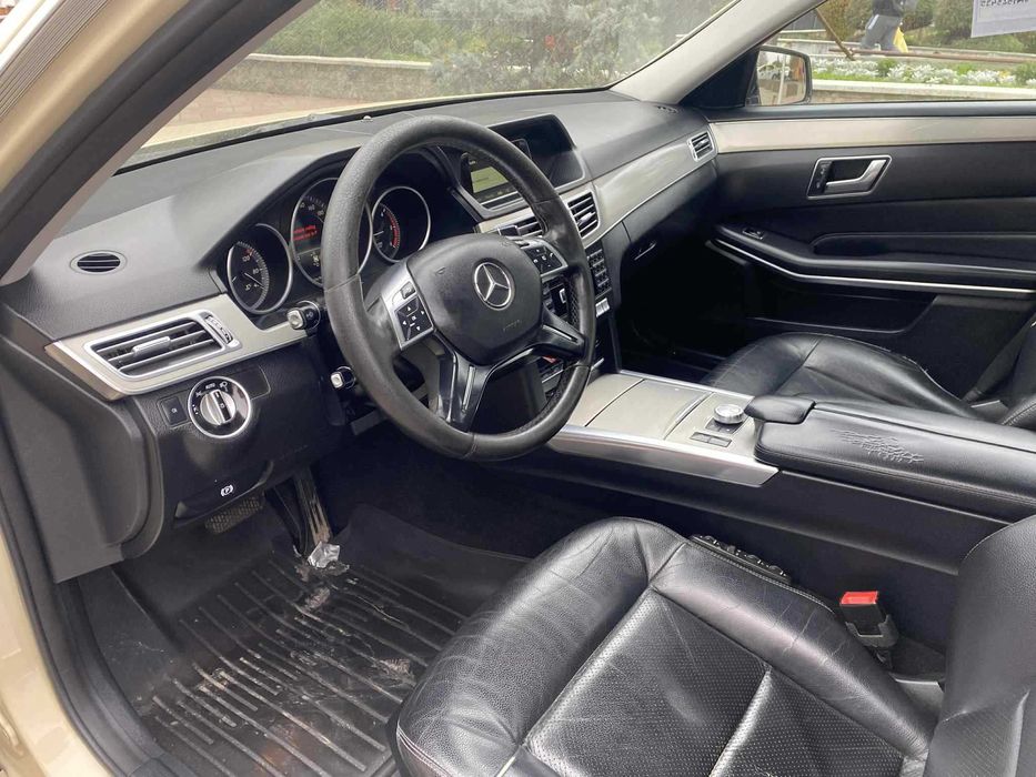 Vand  Mercedes E200 W212