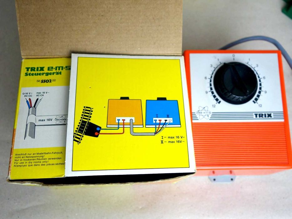 Комплект влакчета и вагони TRIX