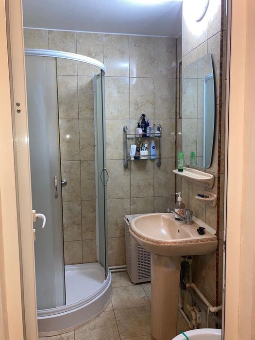 Apartament 3 camere decomandat de vanzare