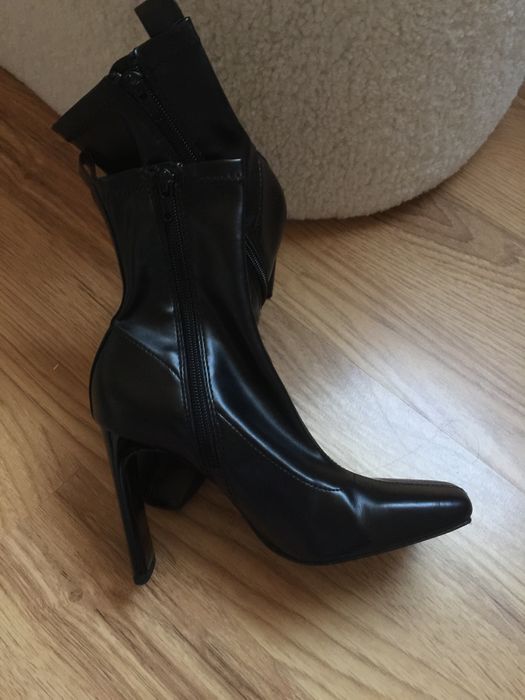 Боти с квадратен ток Зара