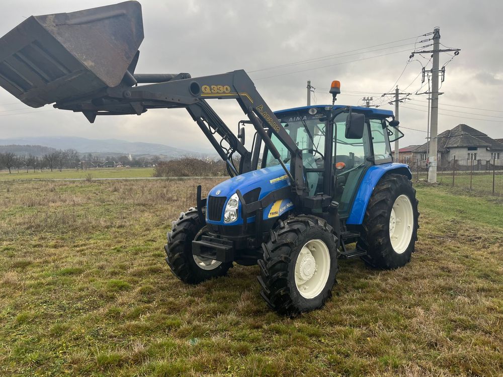 Tractor new holland   T5050