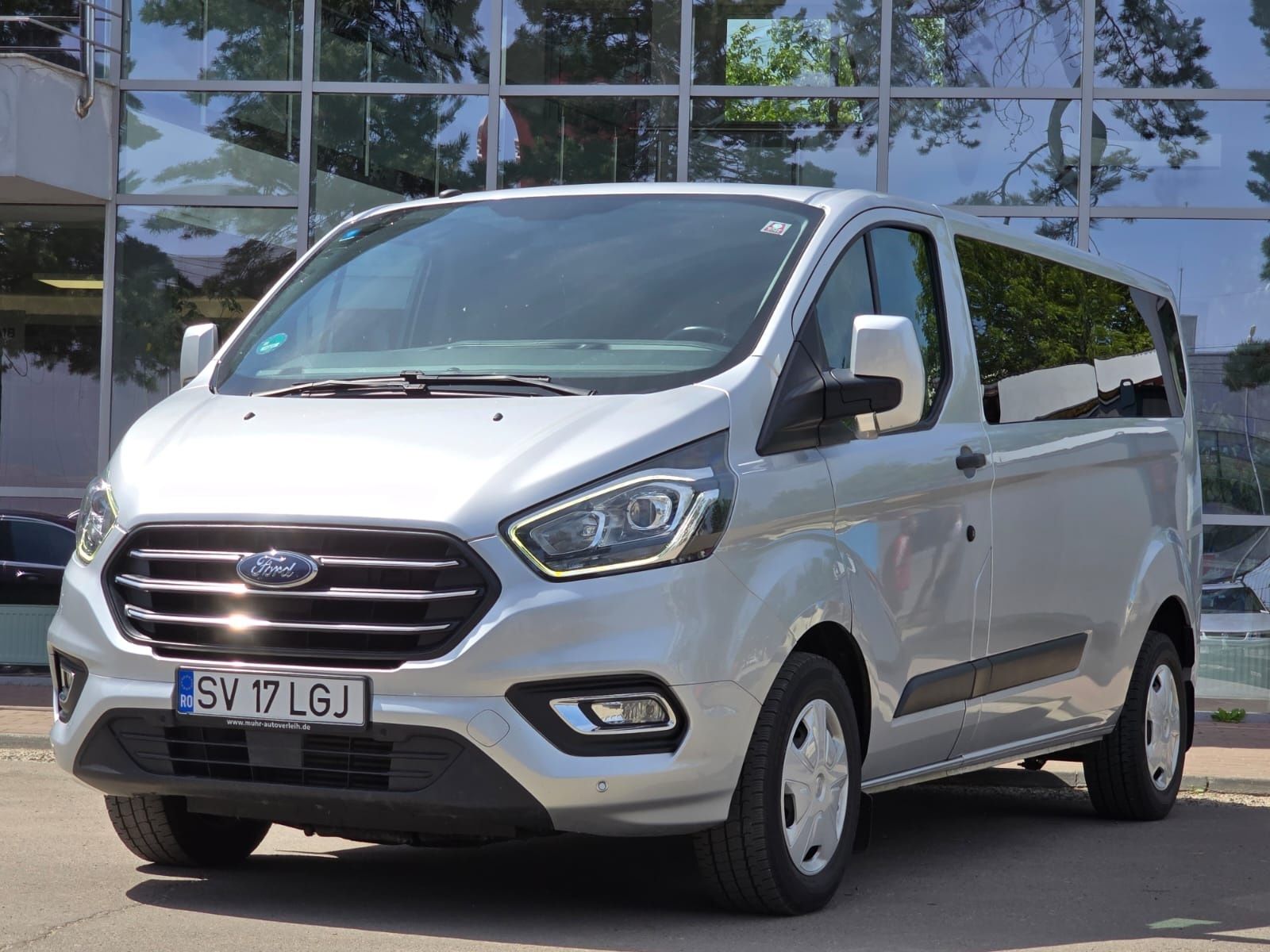 Ford Transit Custom 8+1  08/2018  H1L2 lung