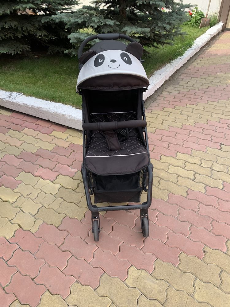 Детская прогулочная коляска