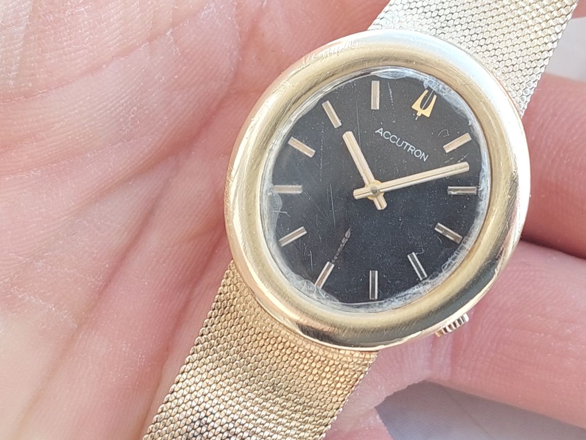 Ceas Bulova Accutron swissonic perfect functional, colectie