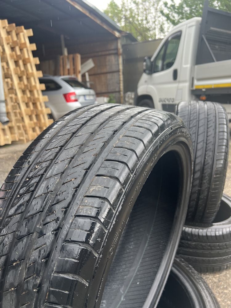 225/40R18 Vara Constancy Ly566