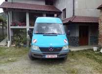 Dezmembrez Mercedes Sprinter 208 CDI (fara motor)