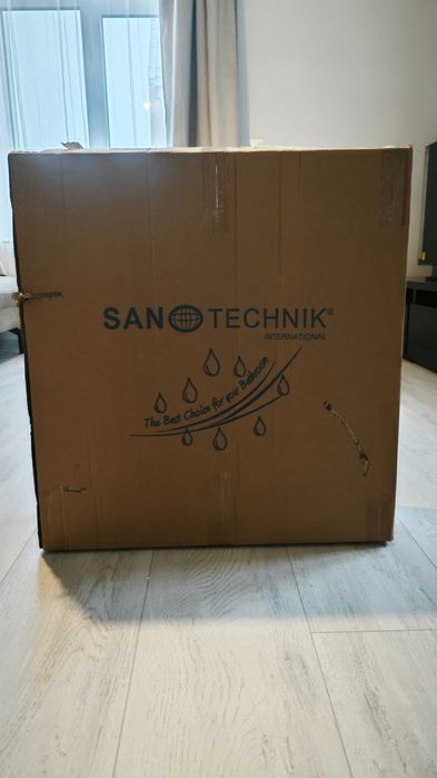 Продавам горен шкаф за мивка за баня