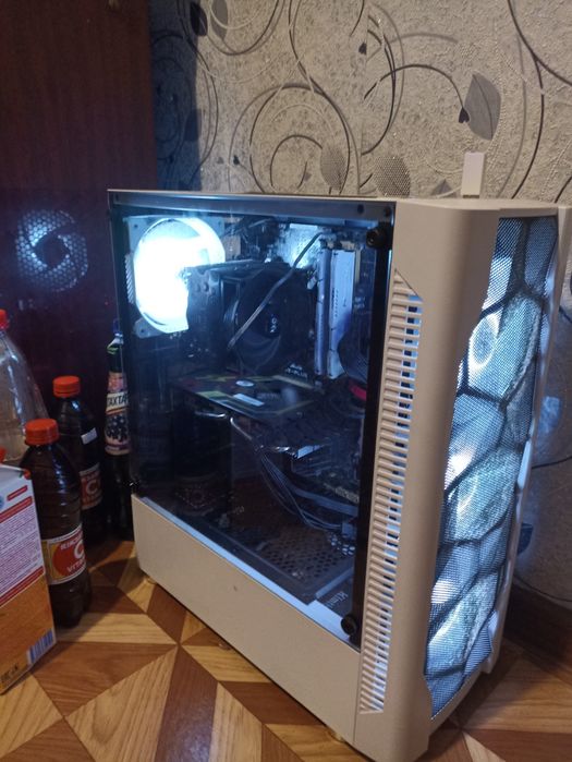 Компьютер игровой в сборе/монитор/клавиатура/мышь