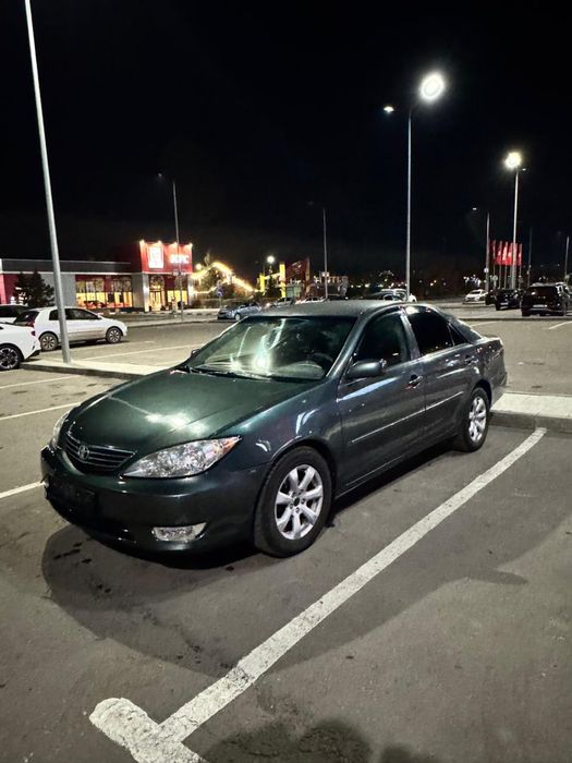 Продам Тойота камри 35 Американец