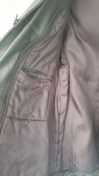 Vand haina barbateasca piele