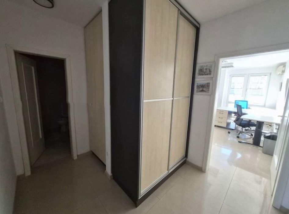 Дава се под наем Офис в София, Иван Вазов - 73 кв.м за 700 € - Снимка #8