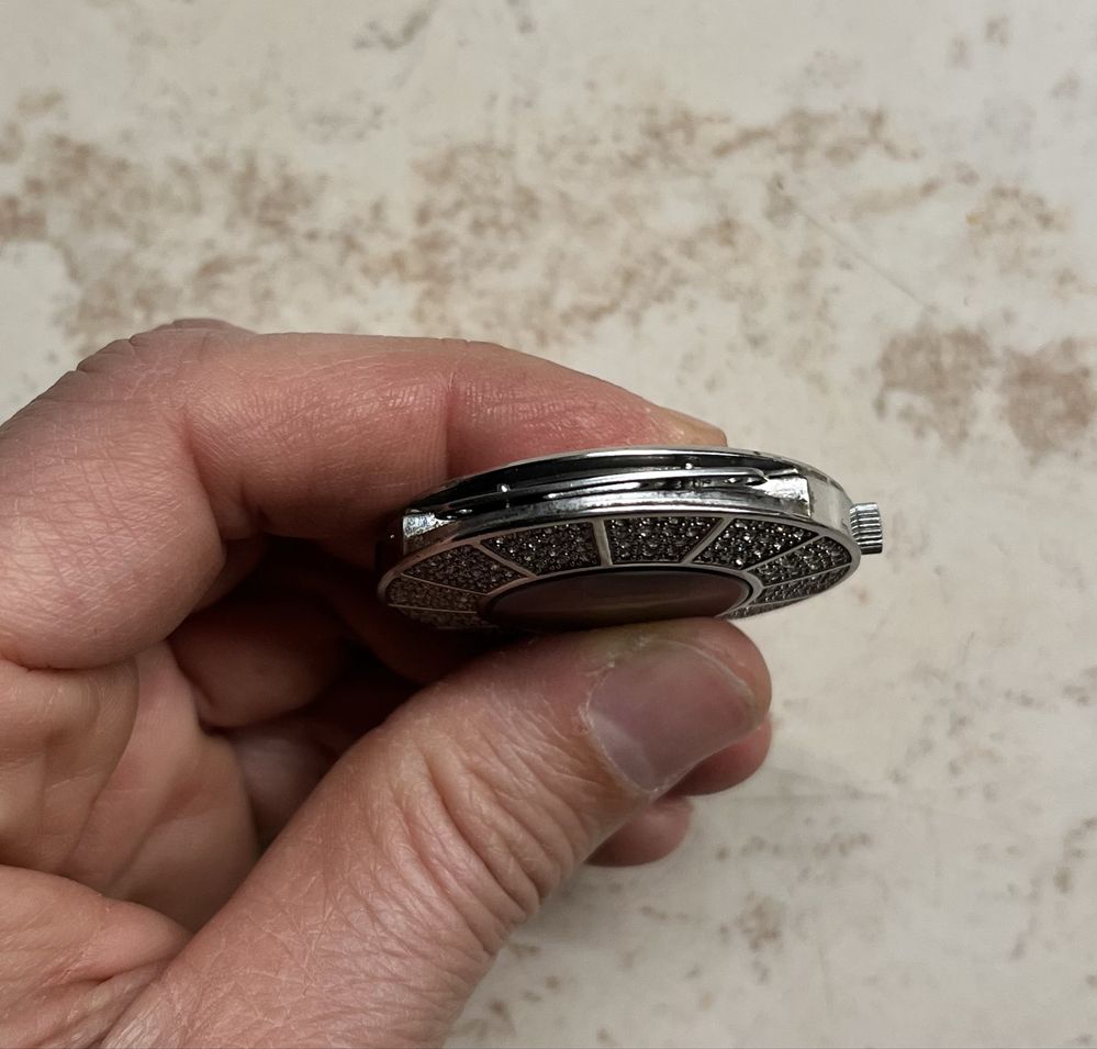 Часовник Emporio Armani