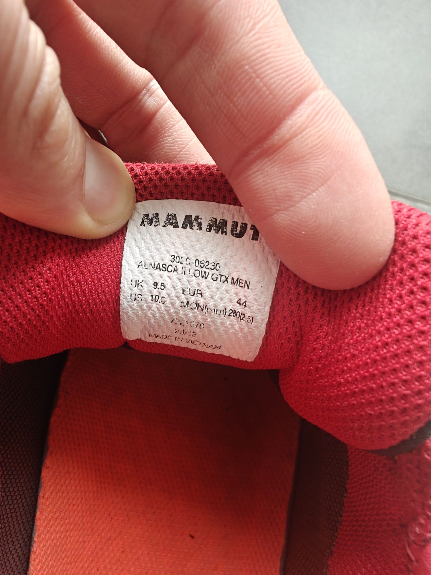 Туристически мъжки обувки Mammut размер 44  28см стелка