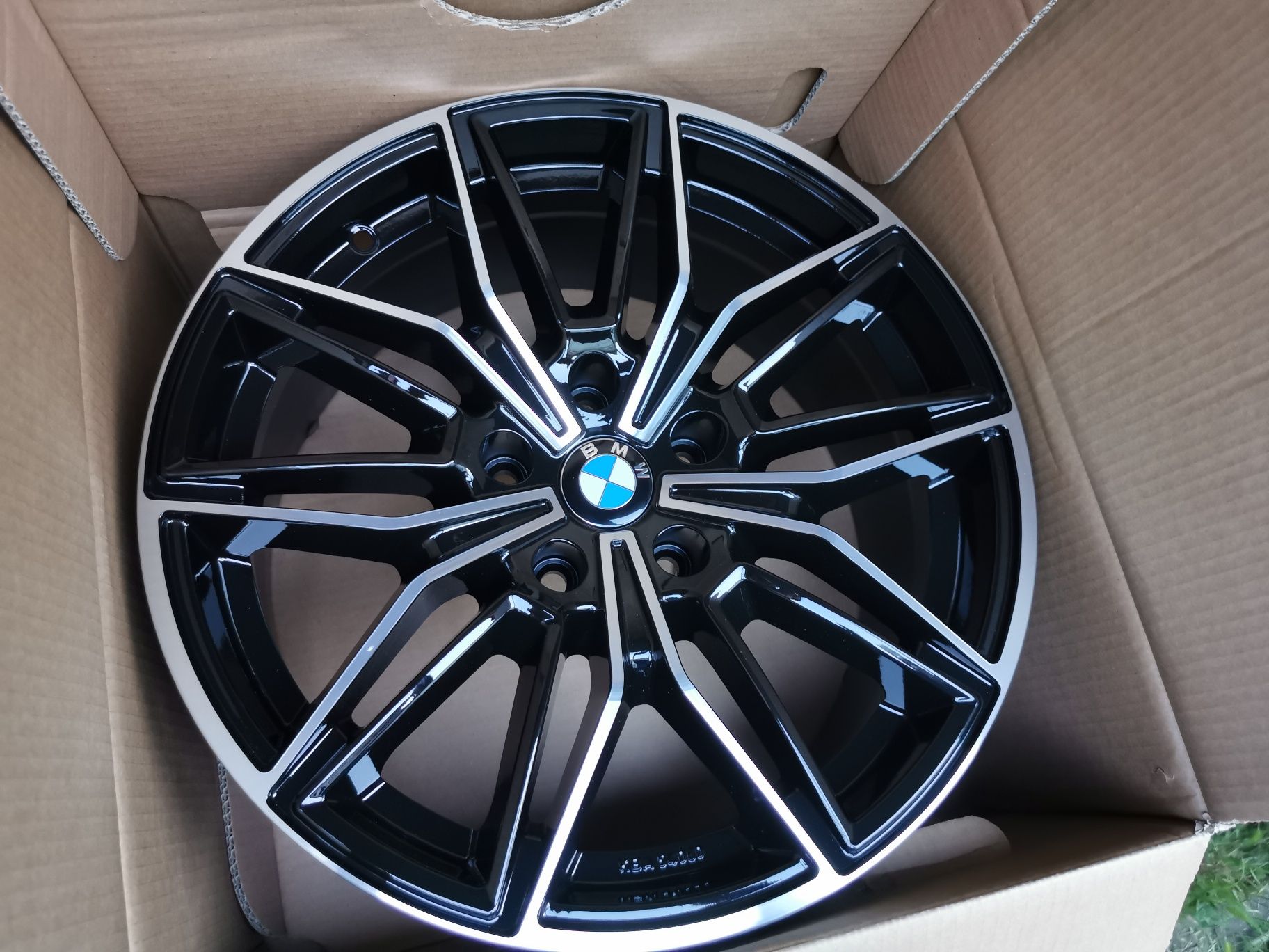 Vand jante de aliaj pentru BMW pe 19 marca Gmp model specter