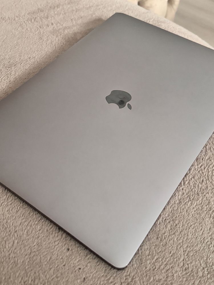 Macbook Pro 15inch pentru piese