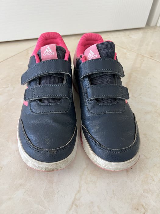 Adidas дестски обувки 35
