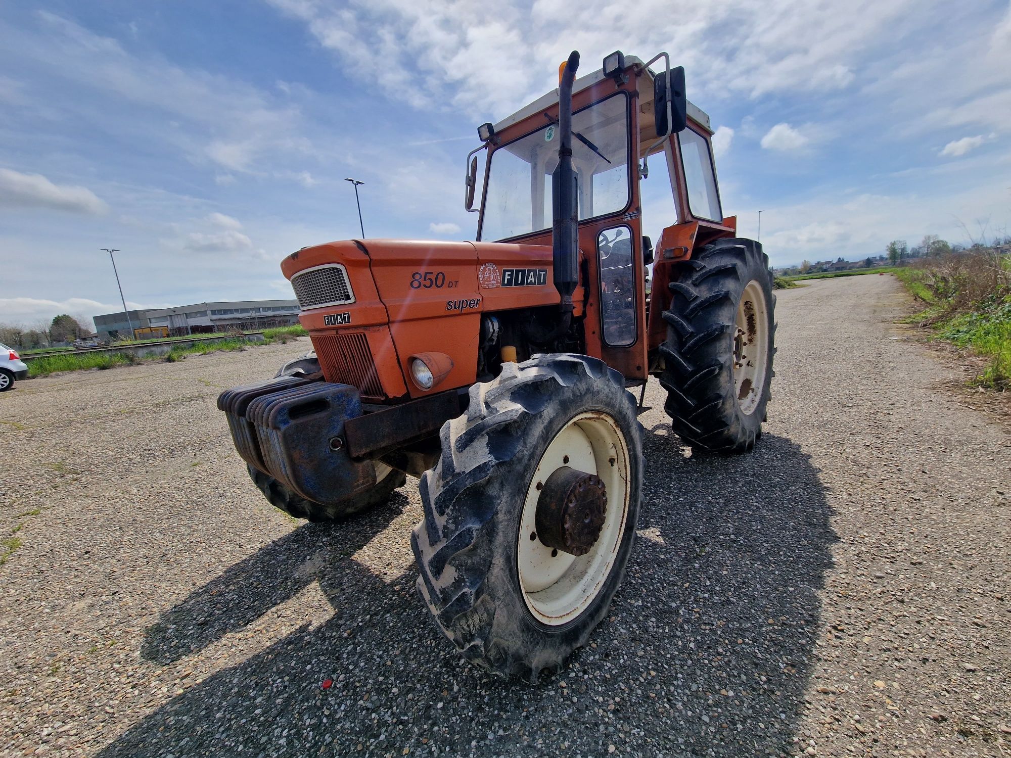 Tractor om 850 4x4